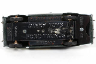 Lot 334 - DINKY TOYS (FRANCE) (1)