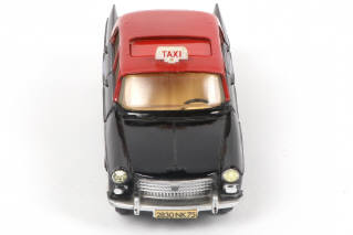 Lot 338 - DINKY TOYS (FRANCE) (1)