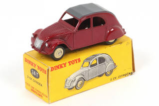 Lot 343 - DINKY TOYS (FRANCE) (1)