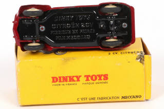 Lot 343 - DINKY TOYS (FRANCE) (1)