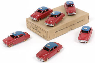 Lot 321 - DINKY TOYS (FRANCE) (1)