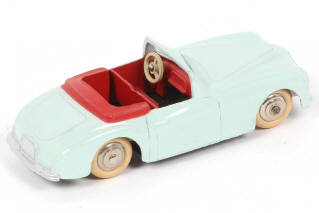 Lot 326 - DINKY TOYS (FRANCE) (1)