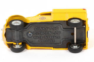 Lot 330 - DINKY TOYS (FRANCE) (1)