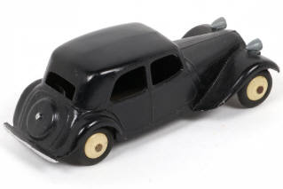 Lot 324 - DINKY TOYS (FRANCE) (1)
