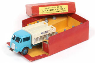 Lot 400 - DINKY TOYS (FRANCE) (1)