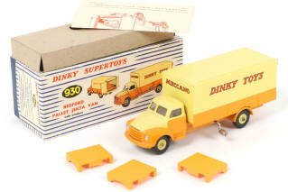 Lot 516 - DINKY TOYS (GB) (1)