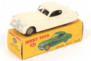 Lot 457 - DINKY TOYS (GB) (1)