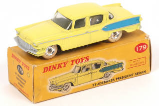 Lot 469 - DINKY TOYS (GB) (1)