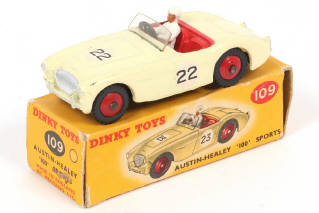Lot 449 - DINKY TOYS (GB) (1)