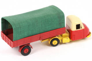 Lot 235 - BUDGIE MODELS (GB) (1)