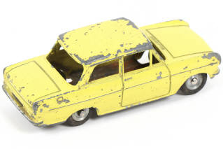 Lot 193 - DINKY TOYS (FRANCE) Série JUNIOR (1)
