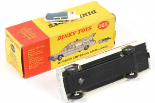 Lot 211 - DINKY TOYS (GB) (1)