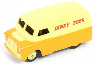 Lot 191 - DINKY TOYS (GB) (1)