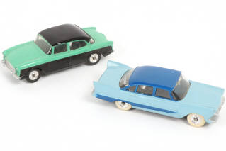 Lot 218 - DINKY TOYS (GB) (2)