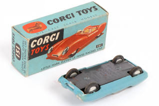 Lot 99 - CORGI TOYS (GB) (1)