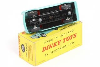 Lot 204 - DINKY TOYS (GB) (1)