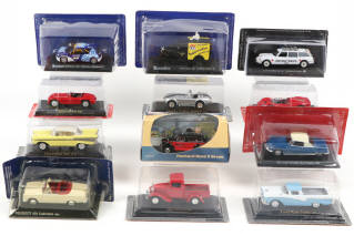 Lot 44 - DIVERS (12)