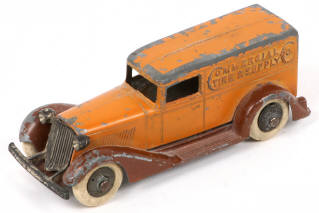 Lot 13 - TOOTSIETOY (USA) (1)