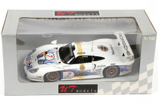Lot 111 - UT MODELS (HONG KONG) (1)