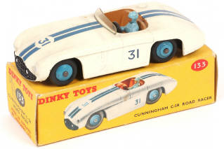 Lot 20 - DINKY TOYS (GB) (1)