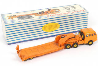 Lot 183 - DINKY TOYS (FRANCE) (1)