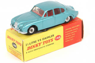 Lot 27 - DINKY TOYS (GB) (1)