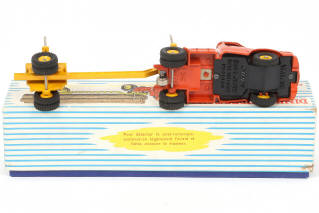 Lot 189 - DINKY TOYS (FRANCE) (1)