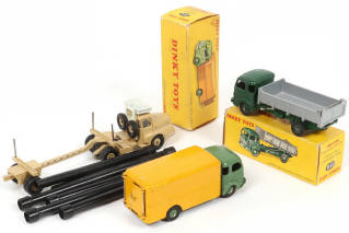 Lot 218 - DINKY TOYS (FRANCE) (3)