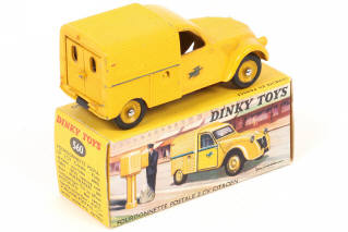 Lot 143 - DINKY TOYS (FRANCE) (1)