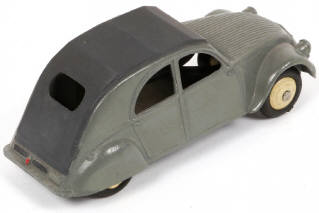 Lot 85 - DINKY TOYS (FRANCE) (1)