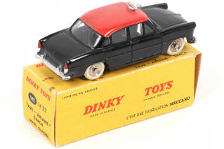 Lot 125 - DINKY TOYS (FRANCE) (1)
