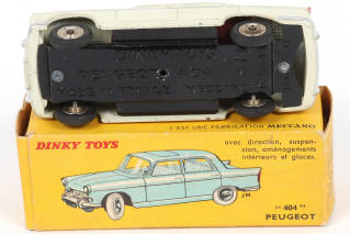 Lot 138 - DINKY TOYS (FRANCE) (1)