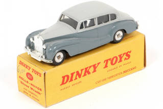 Lot 134 - DINKY TOYS (FRANCE) (1)