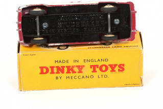 Lot 32 - DINKY TOYS (GB) (1)
