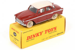 Lot 130 - DINKY TOYS (FRANCE) (1)