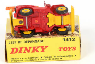 Lot 147 - DINKY TOYS (FRANCE) (1)