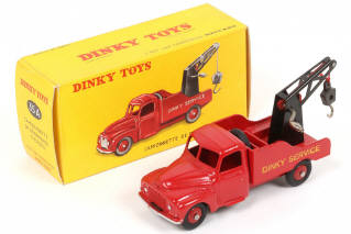 Lot 171 - DINKY TOYS (FRANCE) (1)