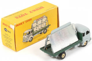 Lot 173 - DINKY TOYS (FRANCE) (1)