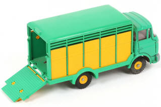 Lot 109 - DINKY TOYS (FRANCE) (1)