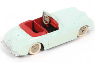 Lot 84 - DINKY TOYS (FRANCE) (1)