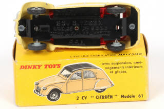 Lot 141 - DINKY TOYS (FRANCE) (1)