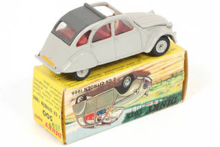 Lot 148 - DINKY TOYS (FRANCE) (1)