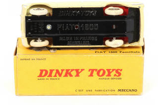 Lot 132 - DINKY TOYS (FRANCE) (1)