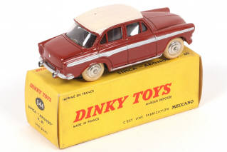 Lot 128 - DINKY TOYS (FRANCE) (1)
