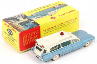 Lot 53 - DINKY TOYS (GB) (1)