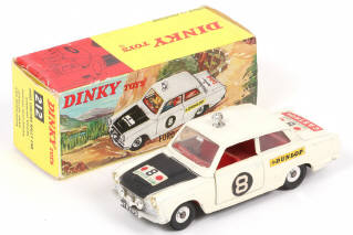Lot 51 - DINKY TOYS (GB) (1)