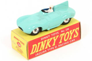 Lot 17 - DINKY TOYS (GB) (1)