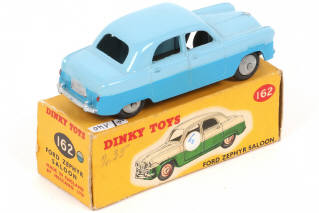 Lot 28 - DINKY TOYS (GB) (1)