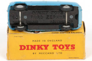 Lot 28 - DINKY TOYS (GB) (1)