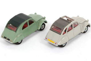 Lot 205 - DINKY TOYS (FRANCE) (2)